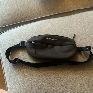 United Therabody Fanny pack